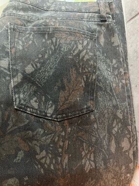 Women’s Maple Camo Wide Leg Denim